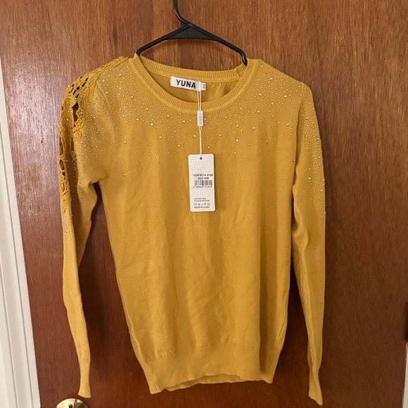Yuna fashion Sweaters - Mustard Yellow Sweater with Lace Detail
